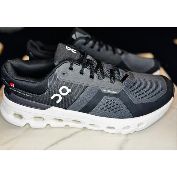 On Running Cloudrunner Women Size 11 or Men Size 9.5 in Excellent Condition! - Picture 1 of 6